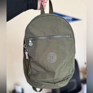 NWOT Kipling nylon backpack / hunter green